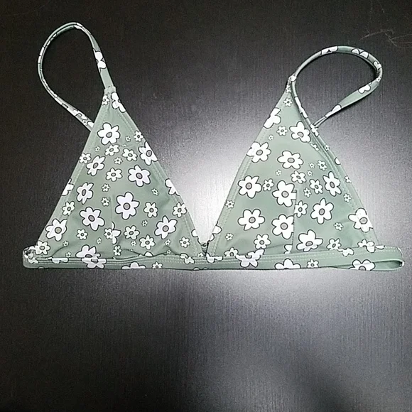 SHEIN Woman's 2- piece Swimsuit, size S - Picture 2 of 5